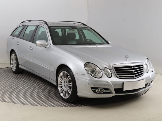 Mercedes-Benz E 200 Kompressor Combi