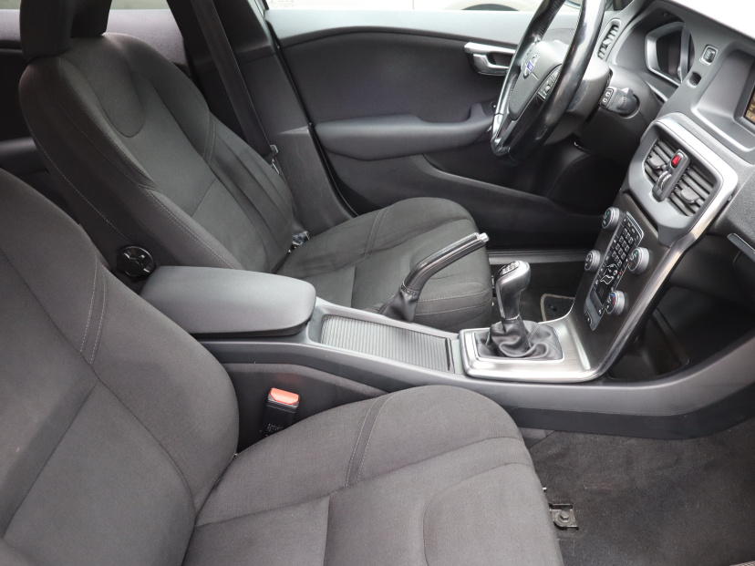 Volvo V40, 2014