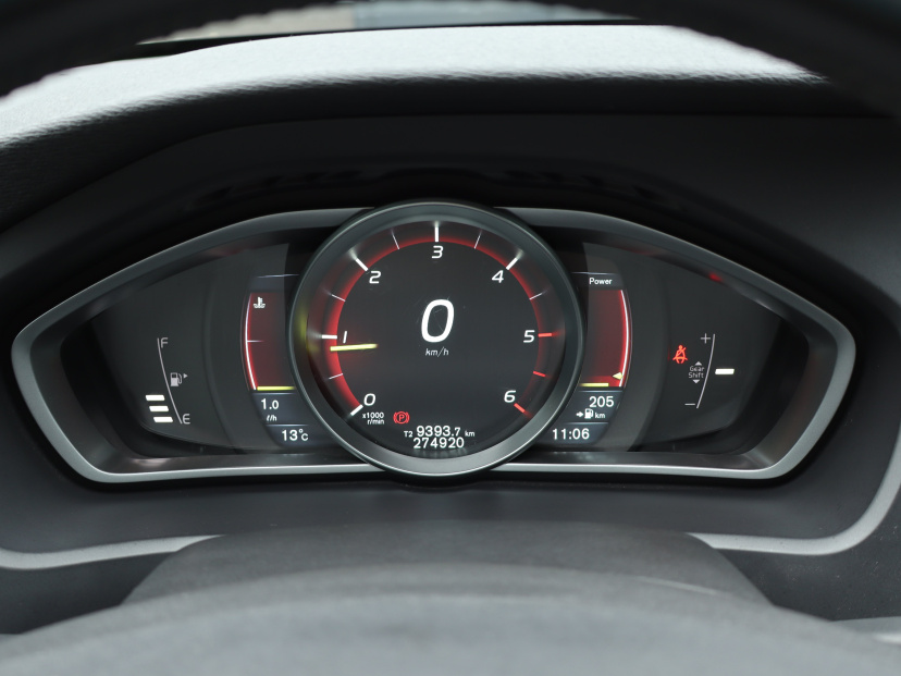 Volvo V40, 2014