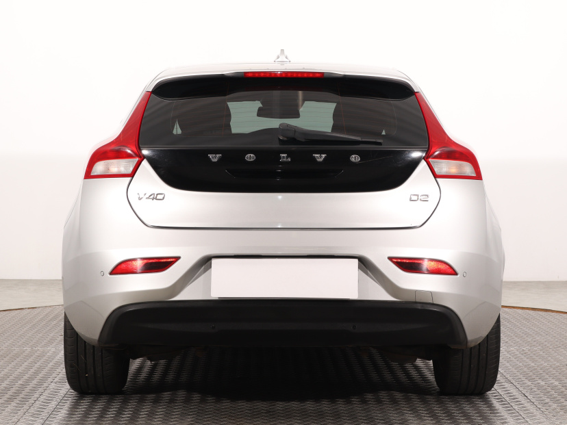 Volvo V40, 2014
