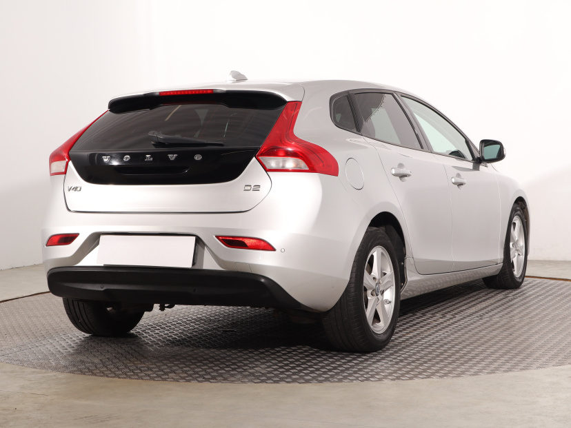 Volvo V40, 2014