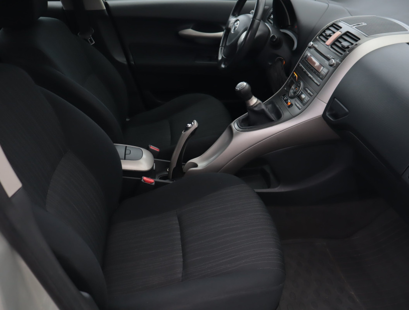 Toyota Auris, 2007