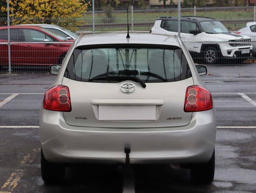 Toyota Auris, 2007
