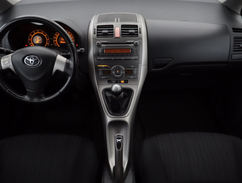 Toyota Auris, 2007