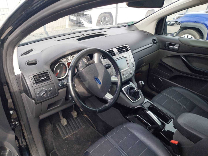Ford Kuga, 2012