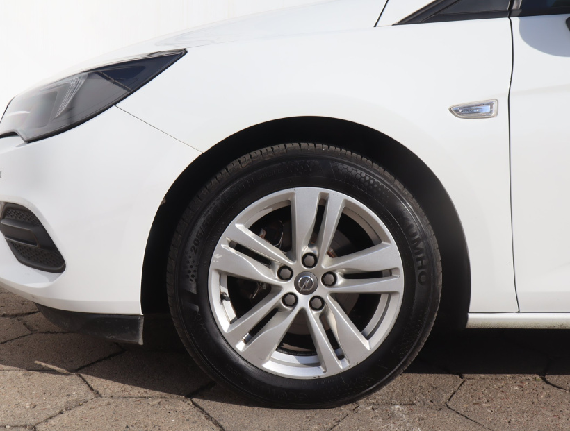 Opel Astra, 2021