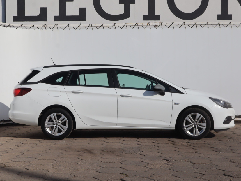 Opel Astra, 2021