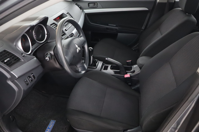 Mitsubishi Lancer, 2011