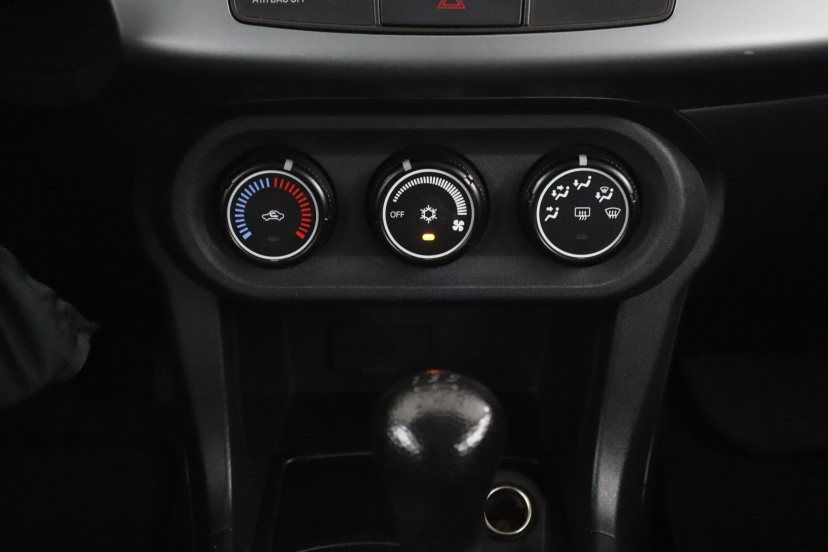 Mitsubishi Lancer, 2011