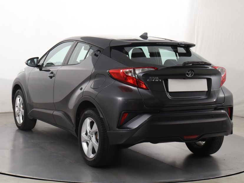 Toyota C-HR, 2018