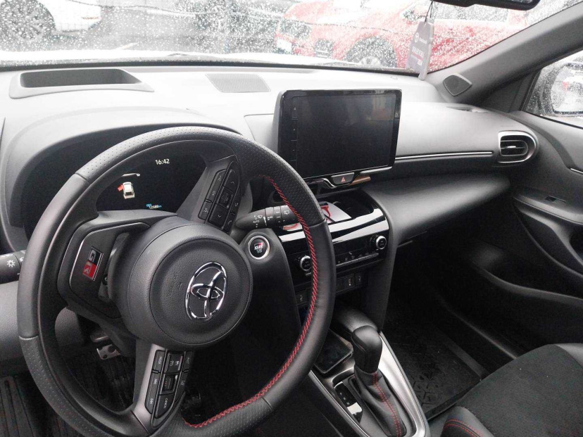 Toyota Yaris Cross, 2024