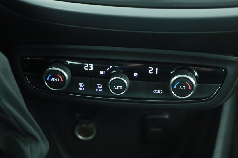 Opel Crossland, 2020