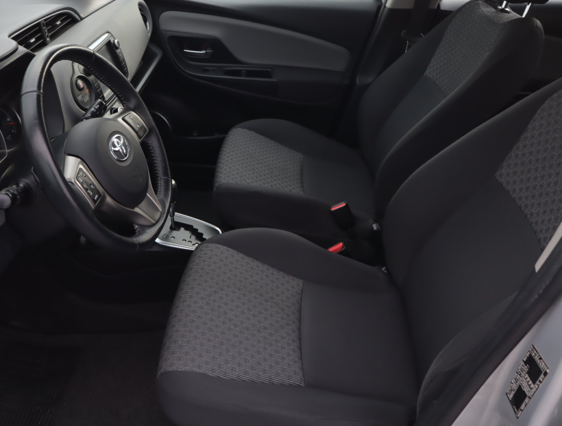 Toyota Yaris, 2015