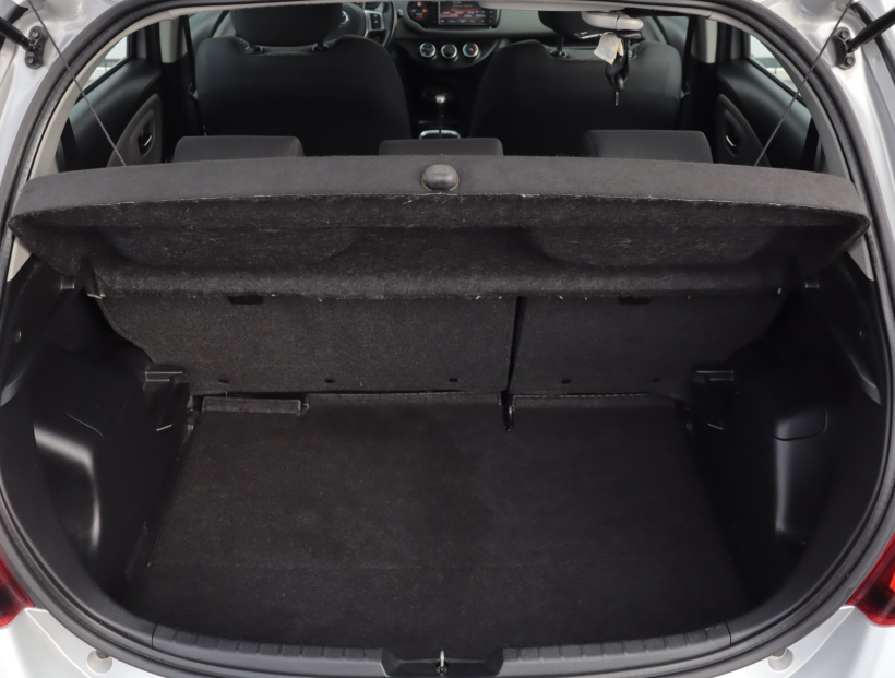 Toyota Yaris, 2015