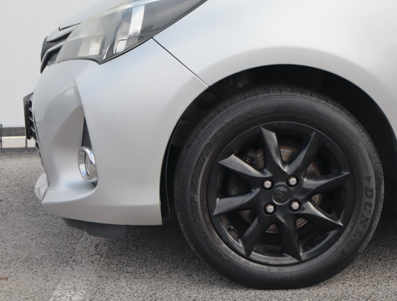 Toyota Yaris, 2015