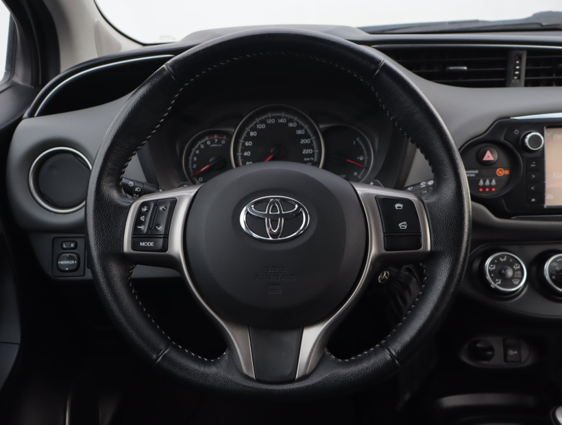 Toyota Yaris, 2015