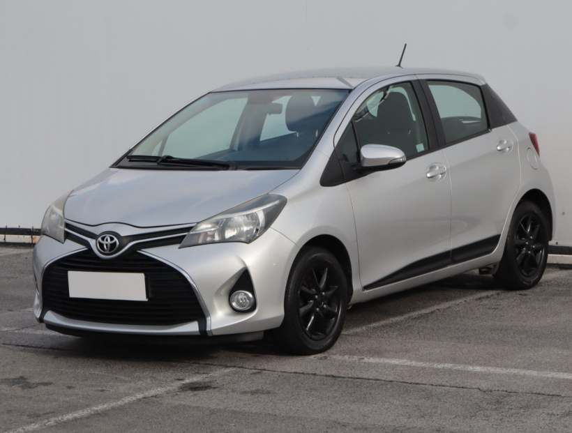 Toyota Yaris, 2015