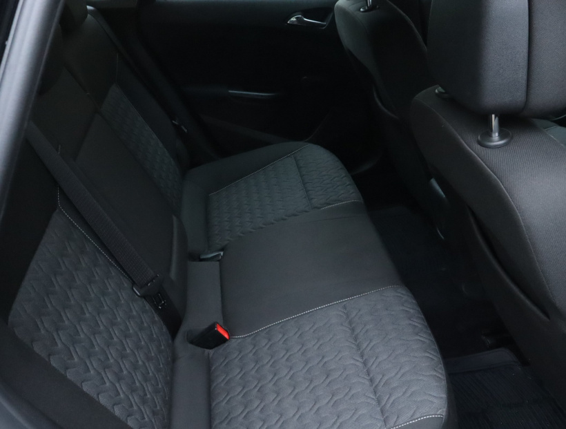 Opel Astra, 2014
