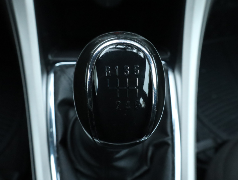Opel Astra, 2014