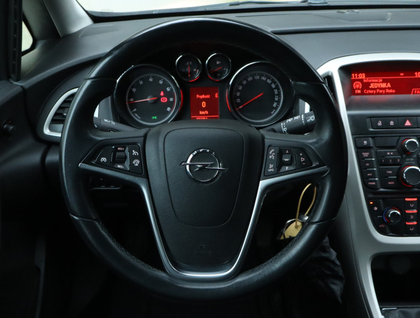 Opel Astra, 2014