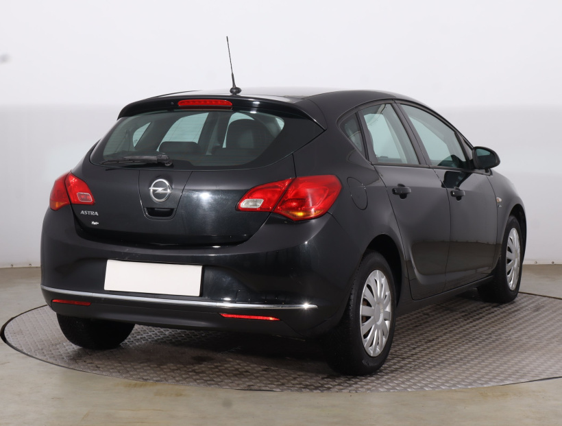Opel Astra, 2014