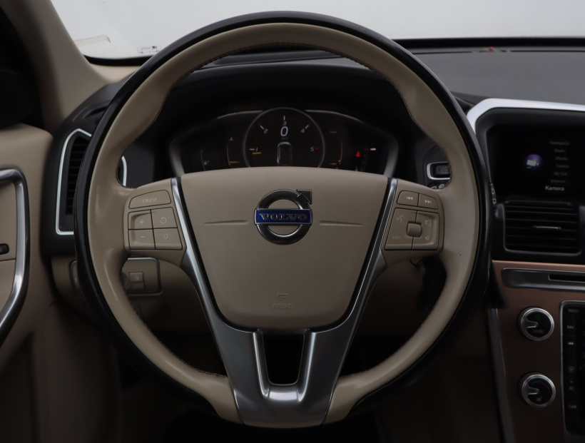 Volvo XC60, 2016