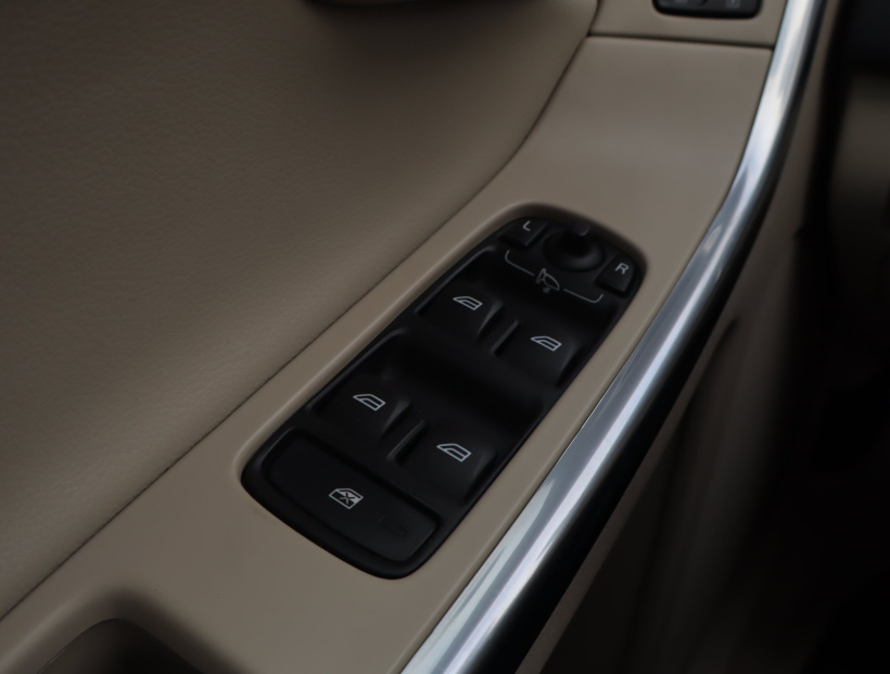 Volvo XC60, 2016