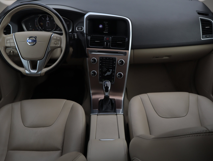 Volvo XC60, 2016