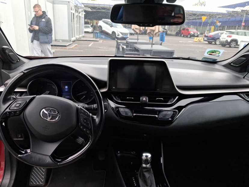 Toyota C-HR, 2019