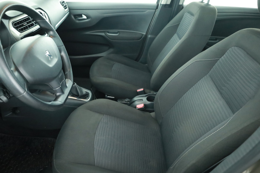Peugeot 301, 2016