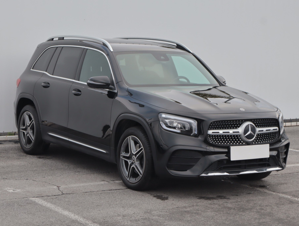 Mercedes-Benz GLB 200