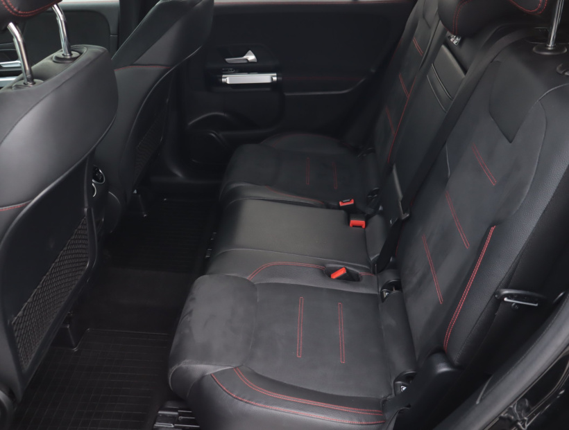 Mercedes-Benz GLB, 2020
