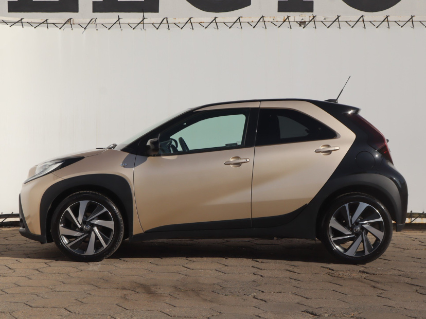 Toyota Aygo X, 2022