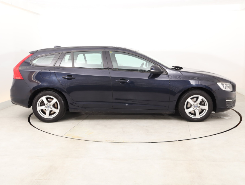 Volvo V60, 2016