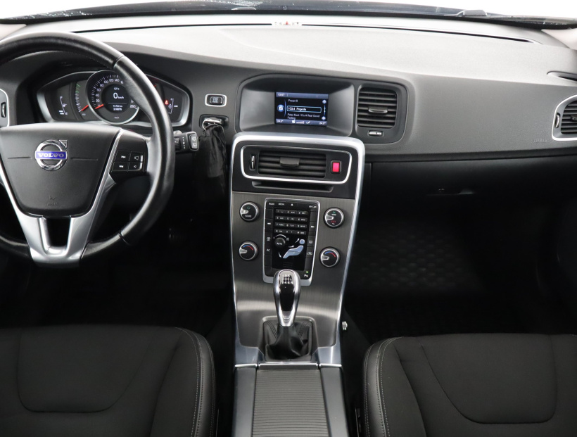 Volvo V60, 2016