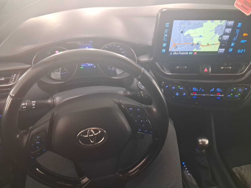 Toyota C-HR, 2019