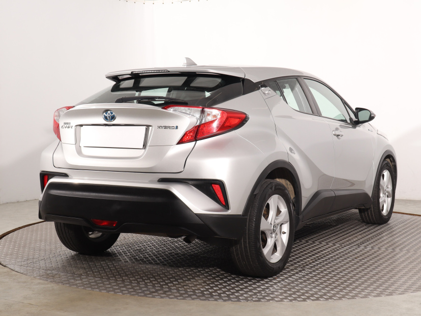 Toyota C-HR, 2019