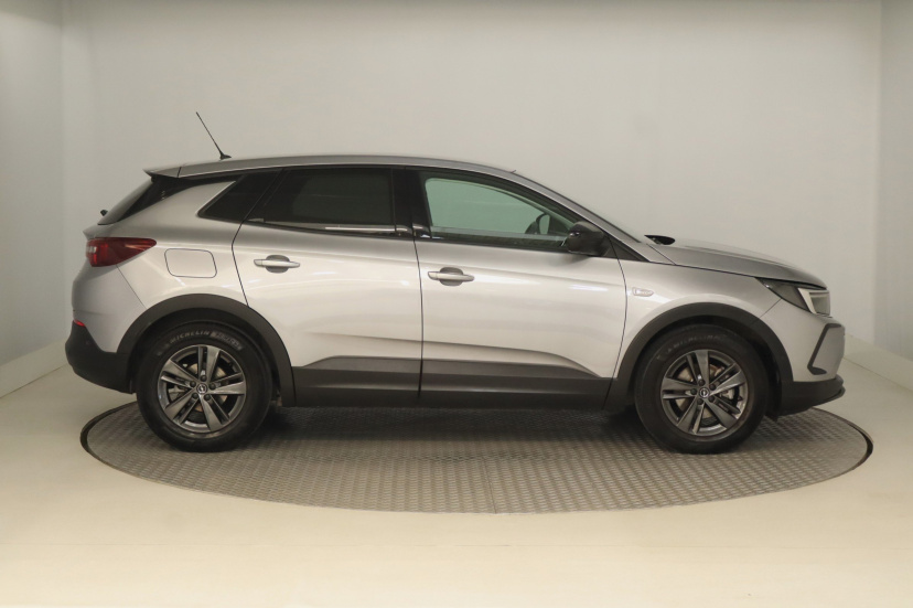 Opel Grandland, 2022