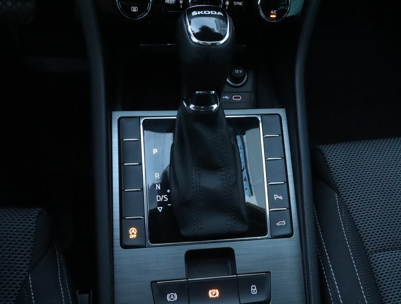 Škoda Superb, 2023