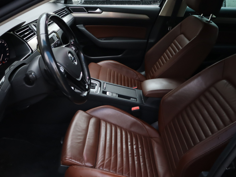 Volkswagen Passat, 2017