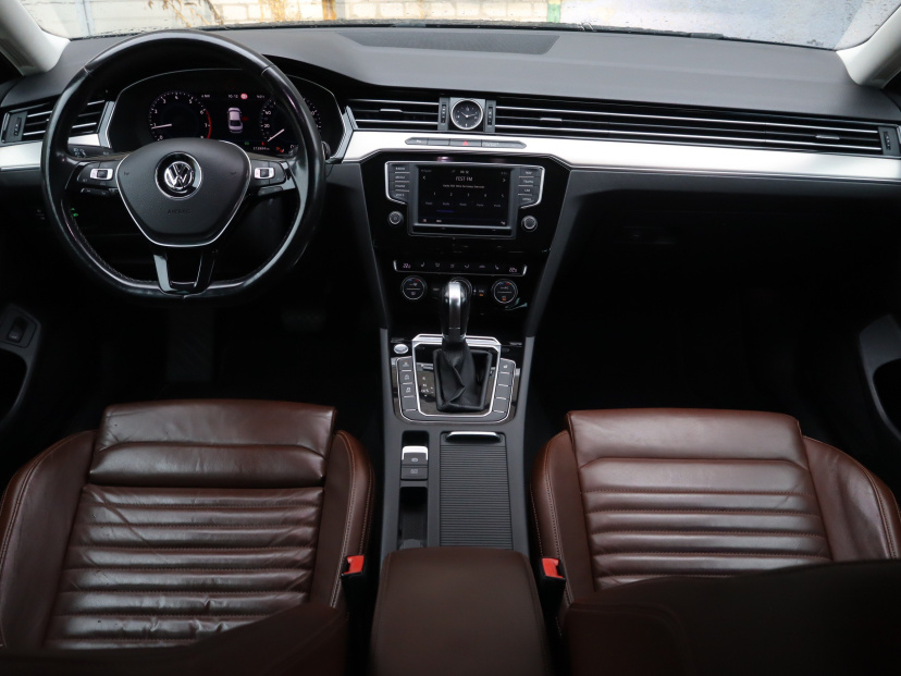 Volkswagen Passat, 2017