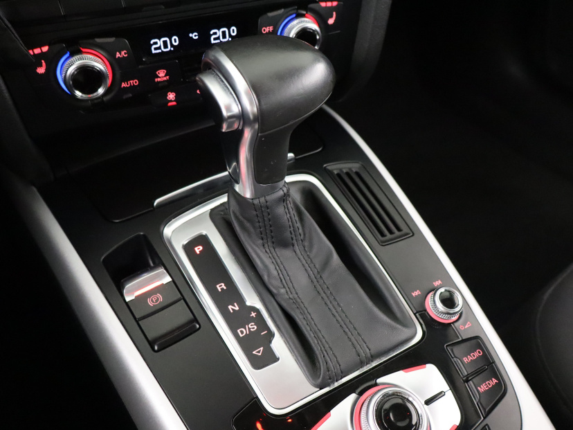 Audi A4, 2015