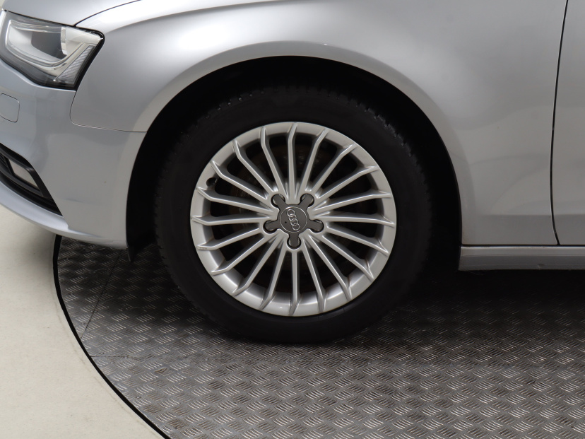 Audi A4, 2015