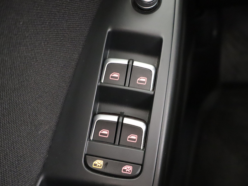 Audi A4, 2015