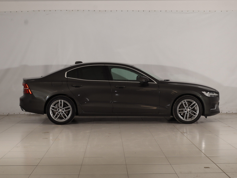 Volvo S60, 2020