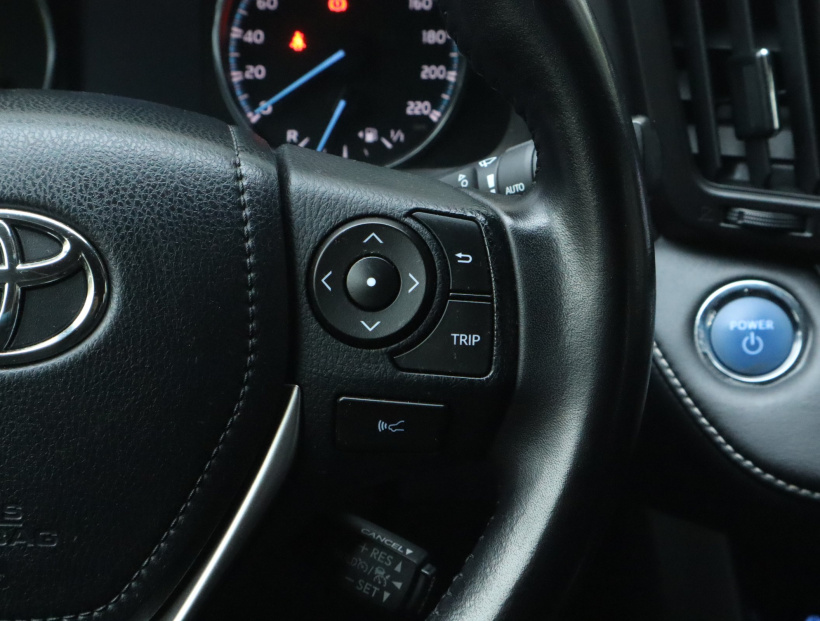 Toyota RAV 4, 2016