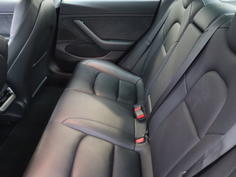 Tesla Model 3, 2021