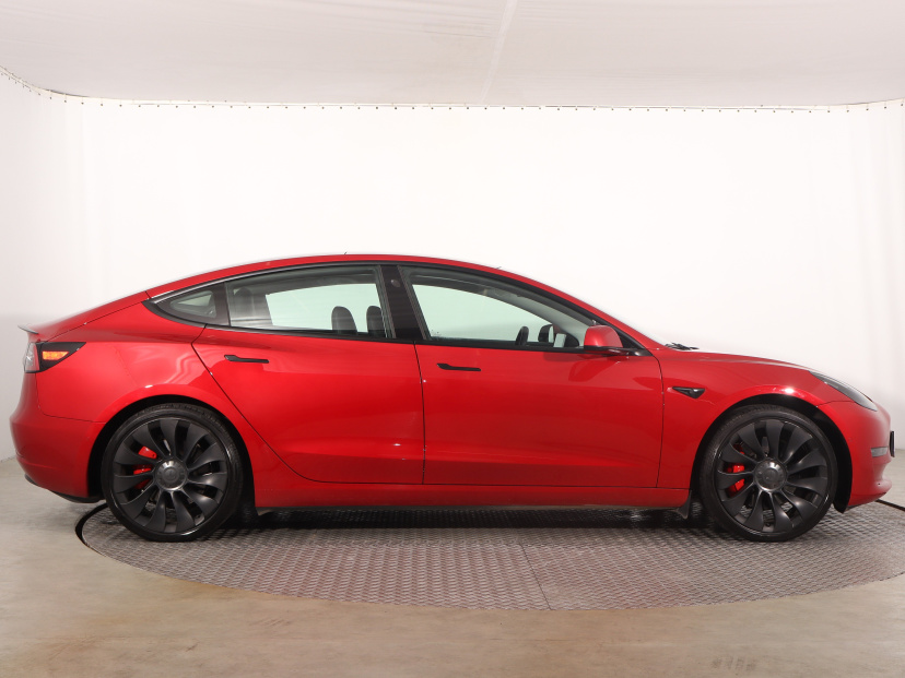 Tesla Model 3, 2021
