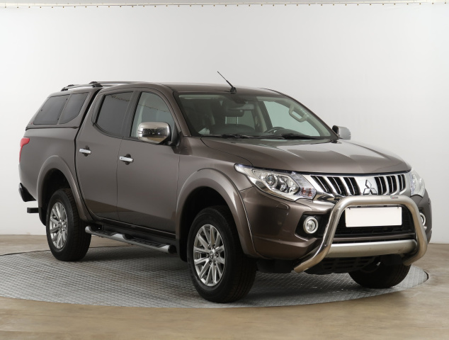 Mitsubishi L200 2016