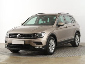 Volkswagen Tiguan - 2016
